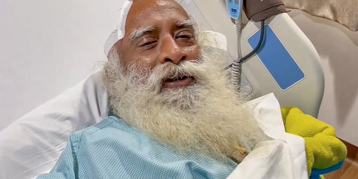 Spiritual leader Sadhguru Jaggi Vasudev after an emergency brain surgery Apollo Hospital in New Delhi. Photo: X/@SadhguruJV via PTI