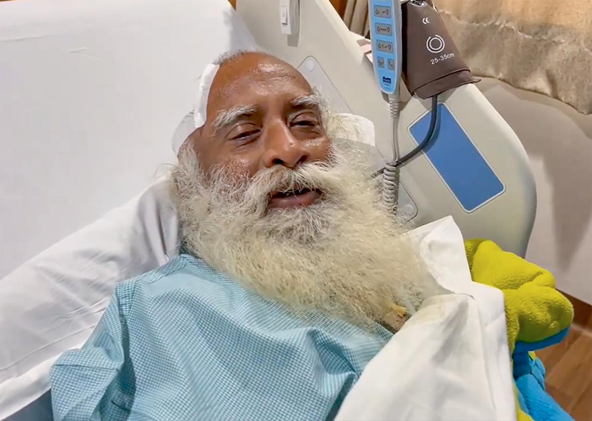 Spiritual leader Sadhguru Jaggi Vasudev after an emergency brain surgery Apollo Hospital in New Delhi. Photo: X/@SadhguruJV via PTI